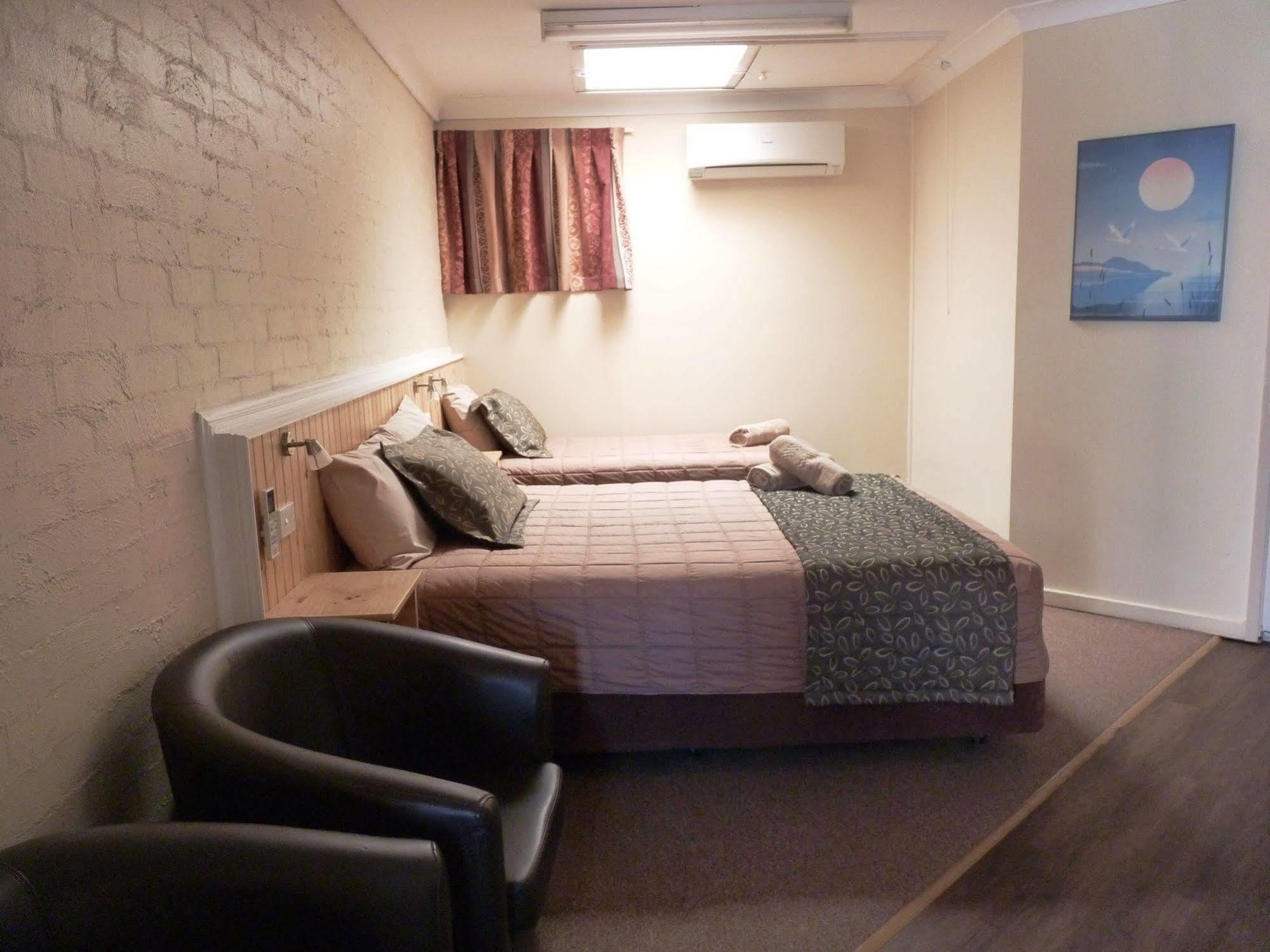 Winchester Motel モーリー エクステリア 写真